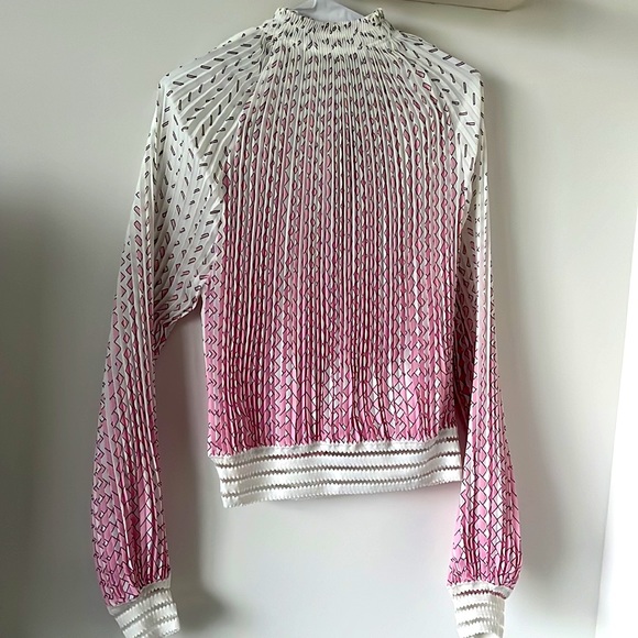 MACKENZIEMODE blouse NWT - Picture 2 of 7